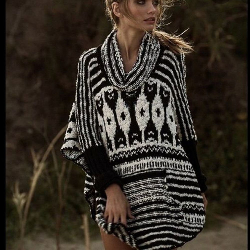 Black and white heavy knit FP sweater